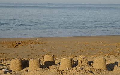 Surviving Summer Holidays as a Couple: With and Without Children